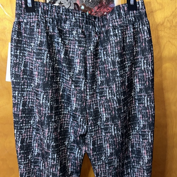 NWT move dress pants from Joe Benbasset - Picture 6 of 6